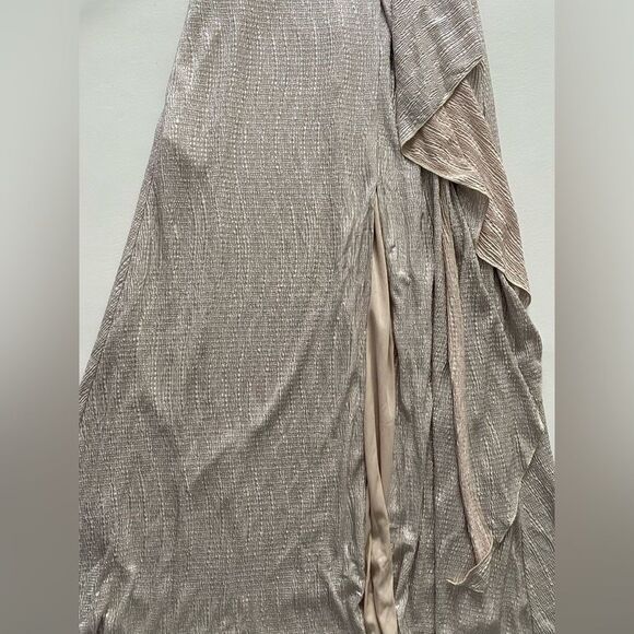 Oleg Cassini Women’s 4 Neck Metallic Sheath Gown with Skirt Slit Formal - Picture 7 of 13